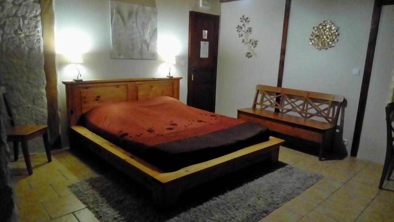 Le Domaine Des Papillons Hotel Beaujeu-Saint-Vallier-et-Pierrejux Kültér fotó