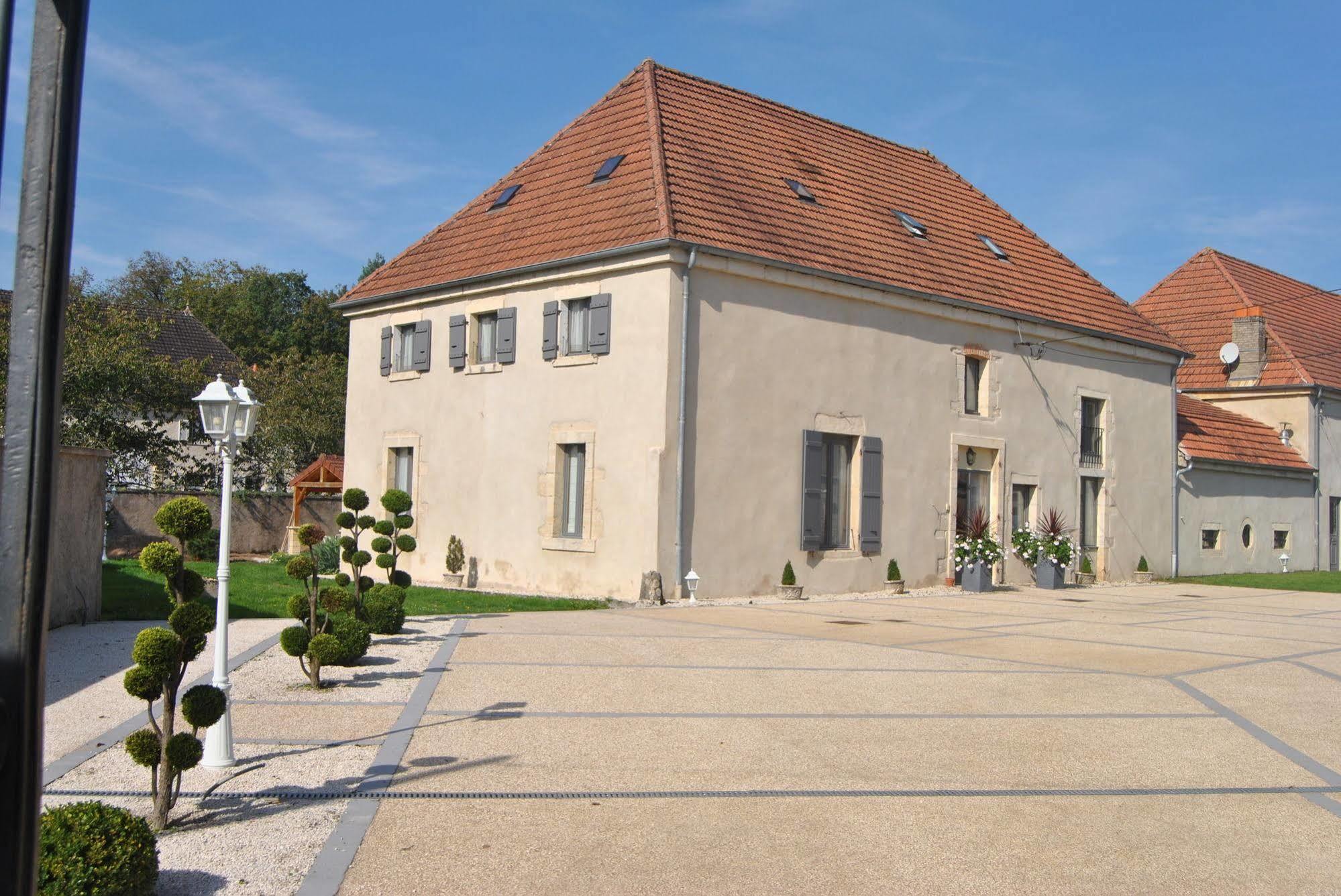 Le Domaine Des Papillons Hotel Beaujeu-Saint-Vallier-et-Pierrejux Kültér fotó